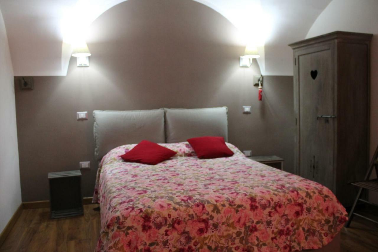 A Due Passi Dal Duomo Villa Napoli Dış mekan fotoğraf