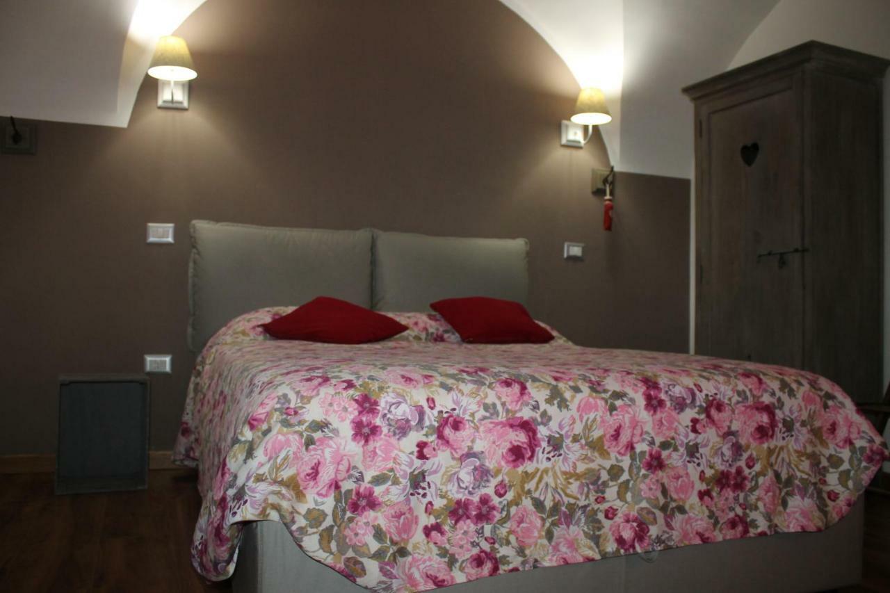 A Due Passi Dal Duomo Villa Napoli Dış mekan fotoğraf